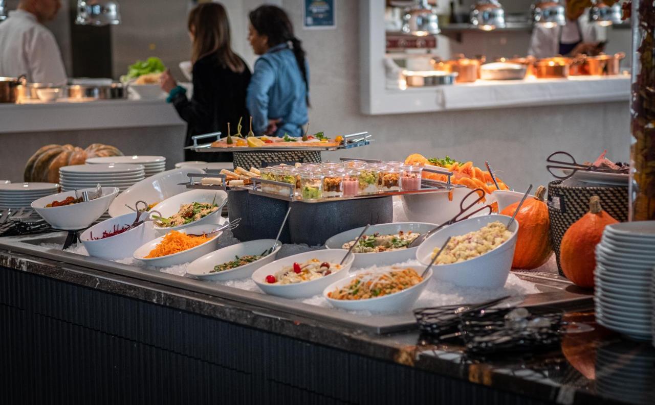 Golden Tulip Lyon Ouest Techlid & 4* Limonest
